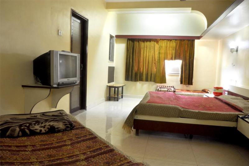 Sharan Hotel Sirdi Kültér fotó