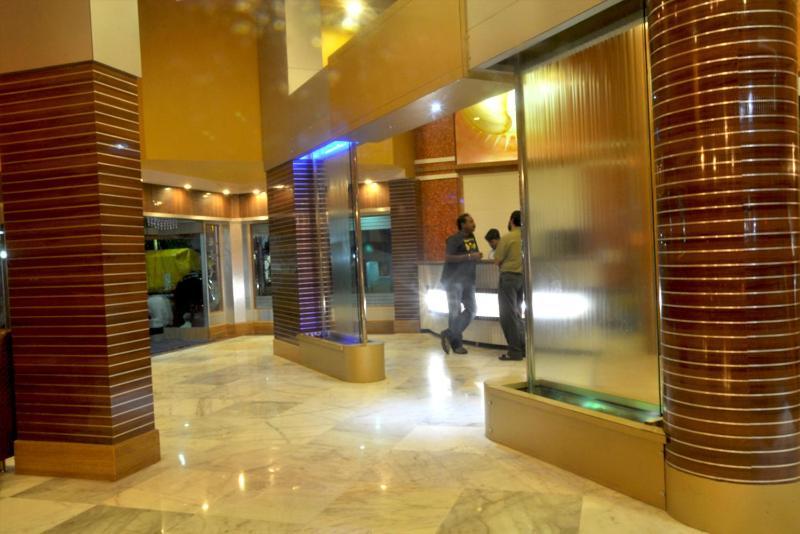 Sharan Hotel Sirdi Kültér fotó
